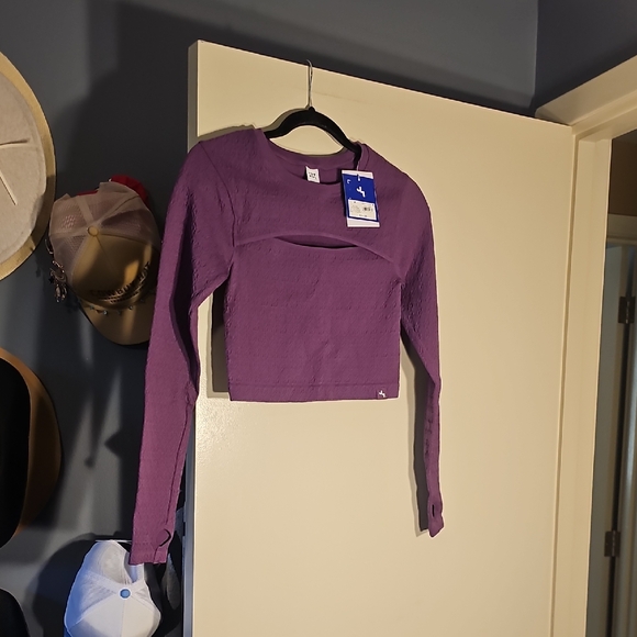 Joylab Peek A Boo Top - Picture 1 of 4